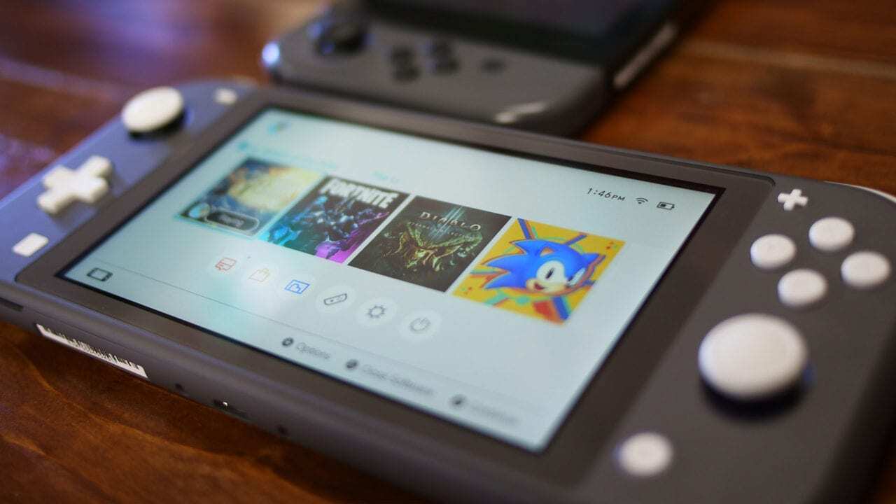Nintendo Switch Lite Review | GamesReviews.com