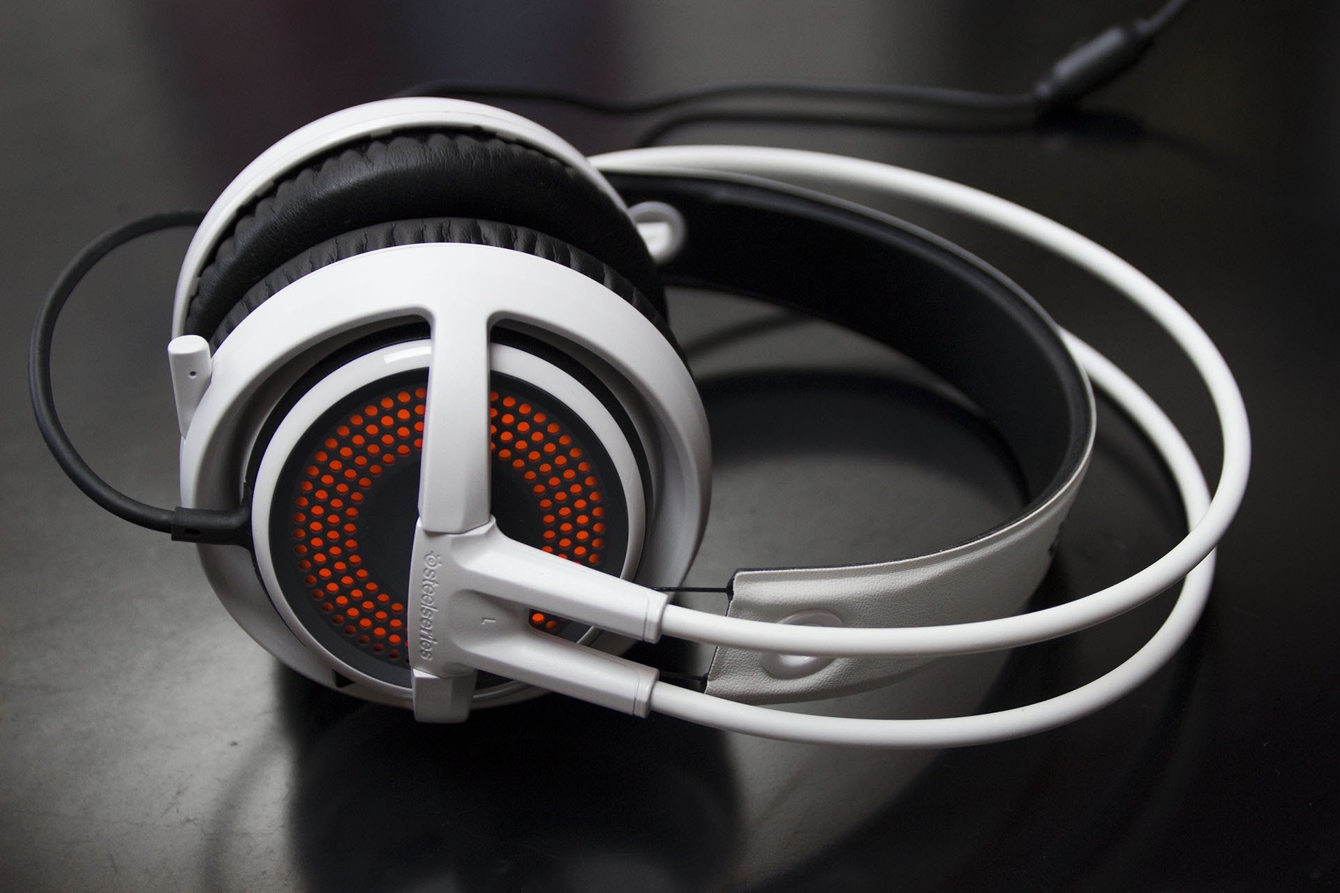 Steel Series Siberia 350 Headset Review GamesReviews