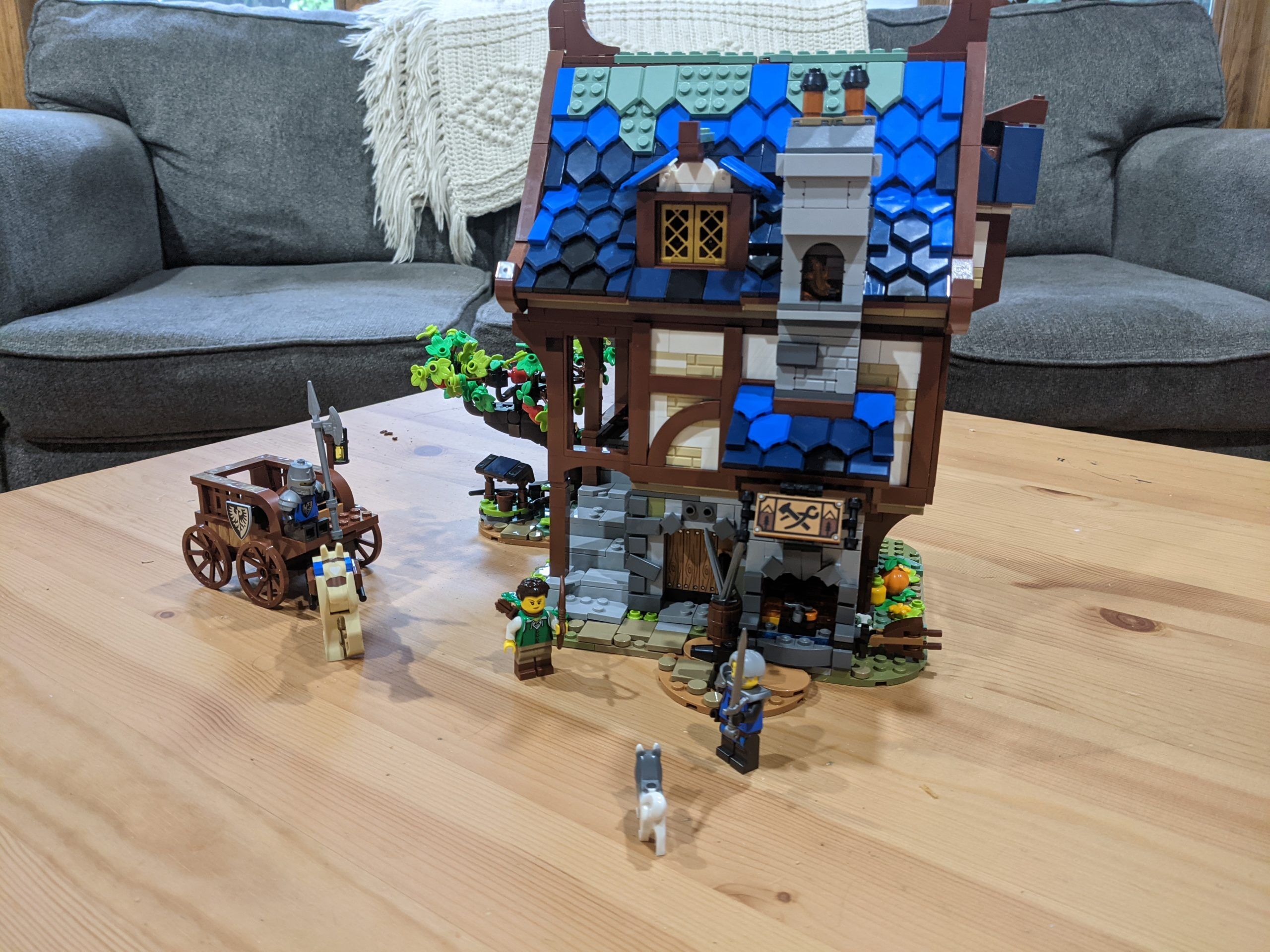 ned nakke træt af LEGO Medieval Blacksmith Review - GamesReviews.com